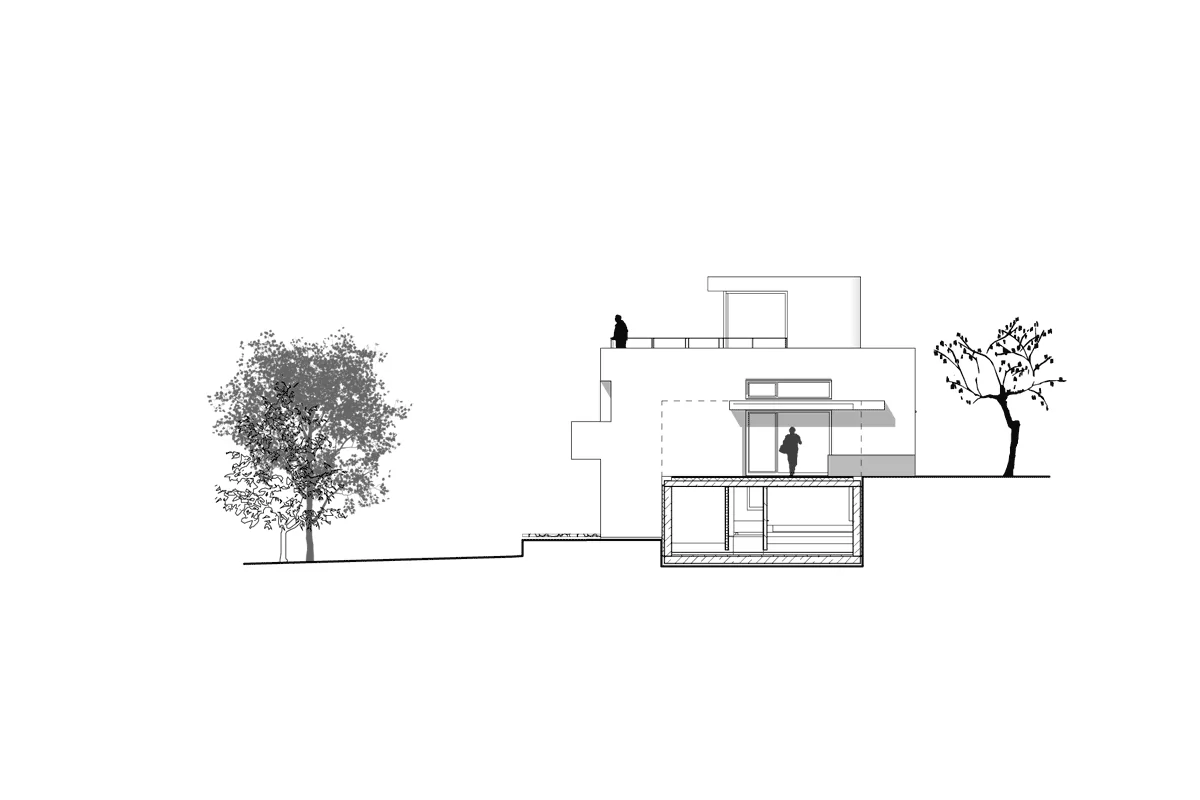 Architekturschnitt eines modernen Hanghauses mit Terrasse, Keller, Glasfassade und Bäumen.